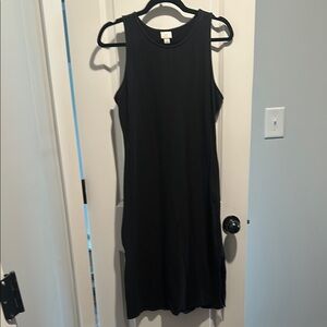 Black Sleeveless Dress